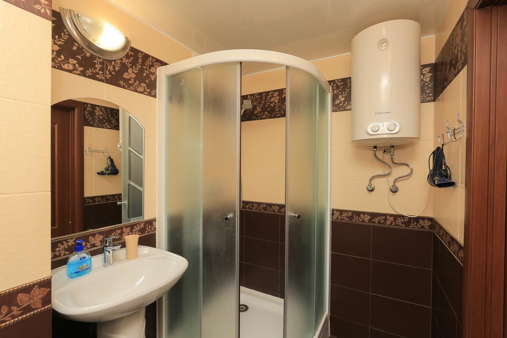 Apartment On Obolonskiy Prospect 12 基輔 外观 照片