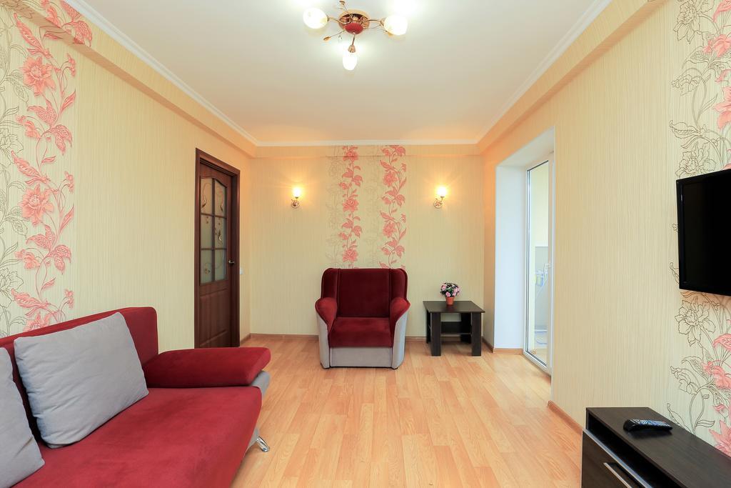 Apartment On Obolonskiy Prospect 12 基輔 外观 照片