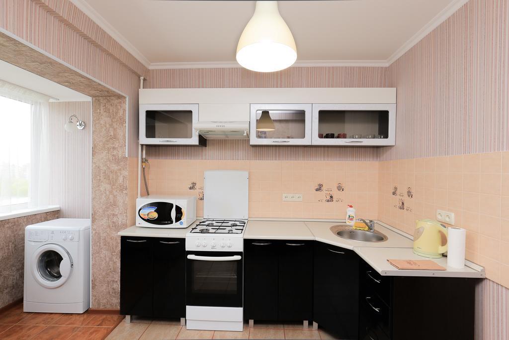 Apartment On Obolonskiy Prospect 12 基輔 外观 照片